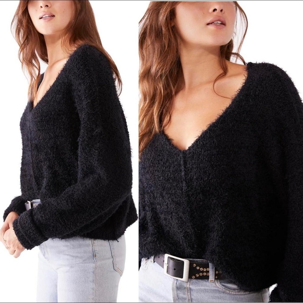 POL Black Fuzzy‎ Sweater Size Medium